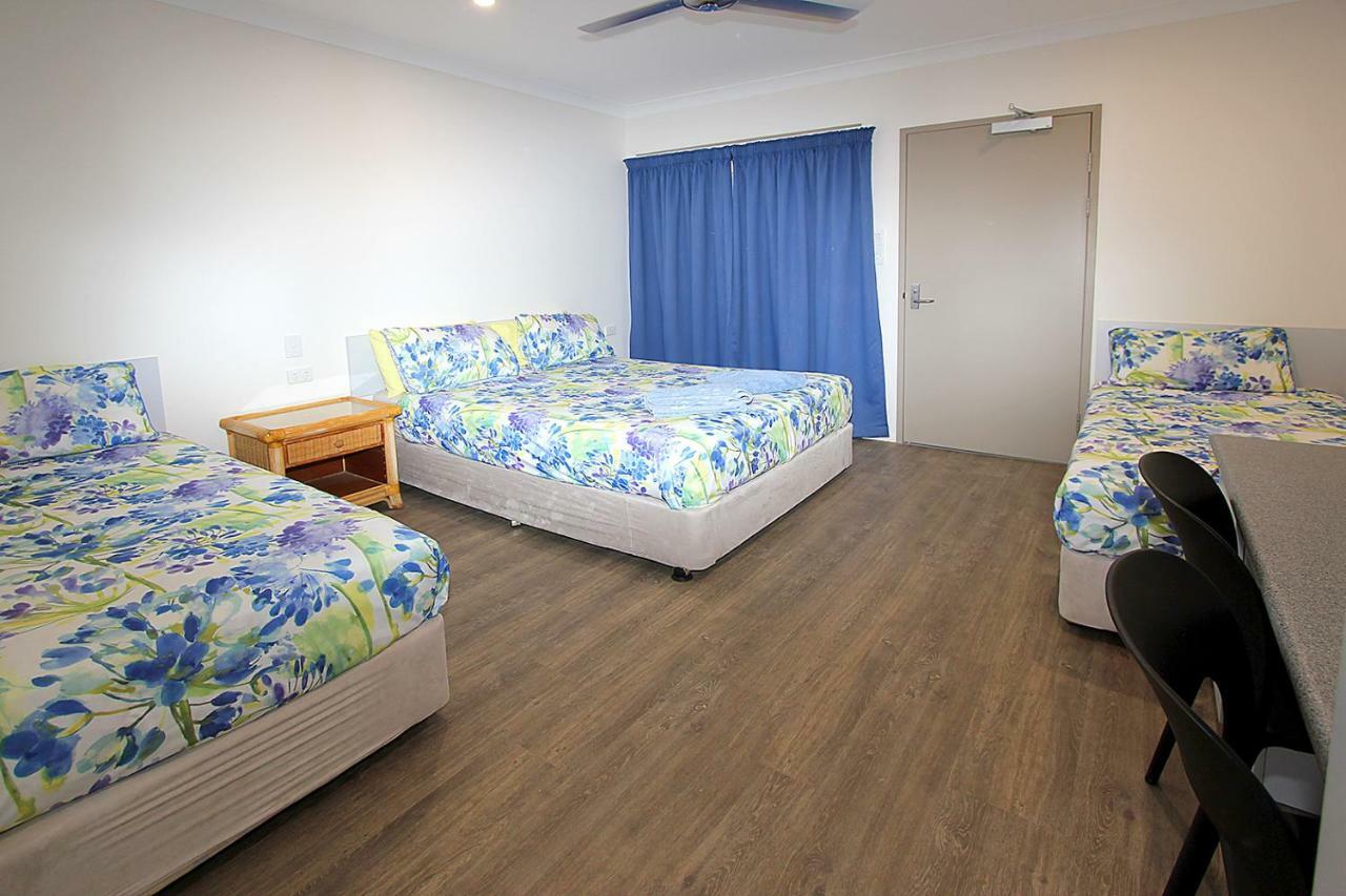 Reef Gardens Motel Просерпайн Екстериор снимка